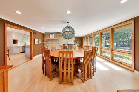 Tiny photo for 1500 W Blackhawk Drive, Mount Prospect, IL 60056 (MLS # 12680337)