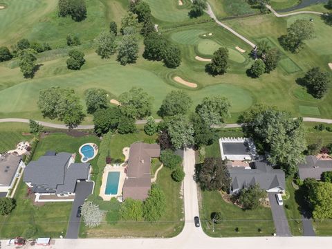 Photo of 1500 W Blackhawk Drive, Mount Prospect, IL 60056 (MLS # 12680337)