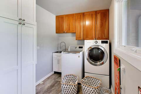 Tiny photo for 1500 W Blackhawk Drive, Mount Prospect, IL 60056 (MLS # 12680337)