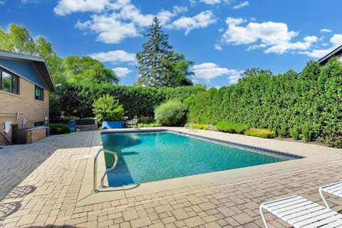 Tiny photo for 1500 W Blackhawk Drive, Mount Prospect, IL 60056 (MLS # 12680337)