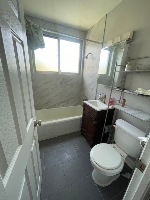 Tiny photo for 2245 W Farwell Avenue #3A, Chicago, IL 60645 (MLS # 12642108)