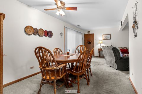 Tiny photo for 7616 W LAWRENCE Avenue #2B, Harwood Heights, IL 60706 (MLS # 12505278)
