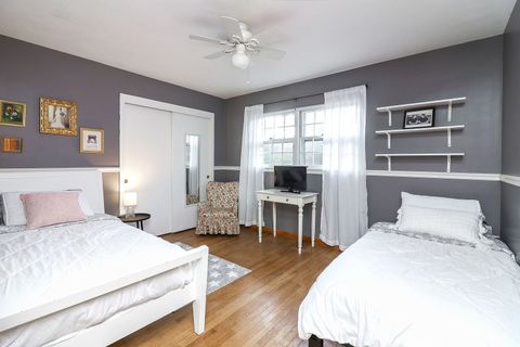 Tiny photo for 119 N Main Street, Glen Ellyn, IL 60137 (MLS # 12505993)