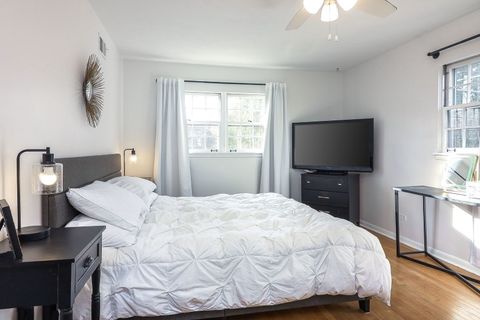 Tiny photo for 119 N Main Street, Glen Ellyn, IL 60137 (MLS # 12505993)