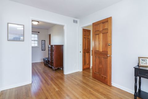 Tiny photo for 119 N Main Street, Glen Ellyn, IL 60137 (MLS # 12505993)