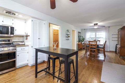 Tiny photo for 119 N Main Street, Glen Ellyn, IL 60137 (MLS # 12505993)