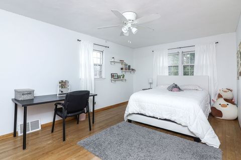 Tiny photo for 119 N Main Street, Glen Ellyn, IL 60137 (MLS # 12505993)