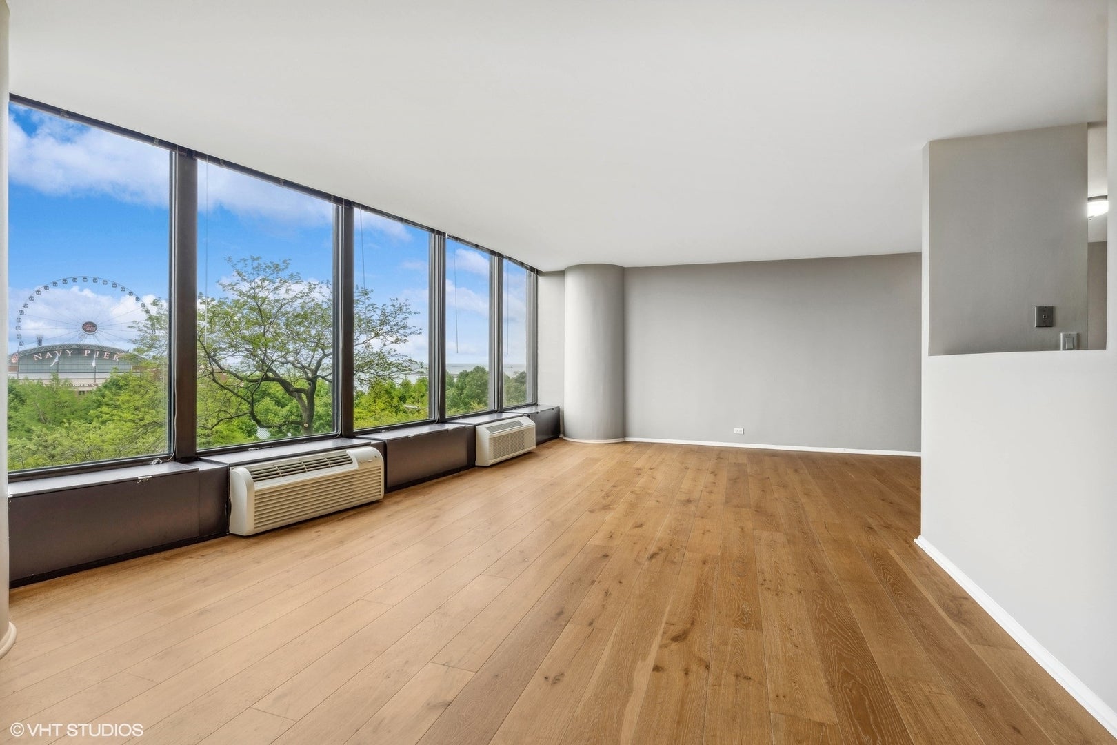 505 N Lake Shore Drive 405