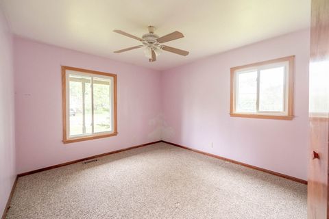 Tiny photo for 800 Waverly Avenue, Streamwood, IL 60107 (MLS # 12655614)