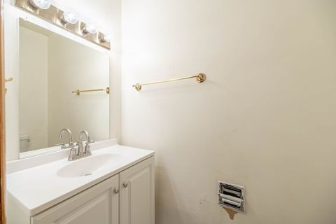 Tiny photo for 800 Waverly Avenue, Streamwood, IL 60107 (MLS # 12655614)