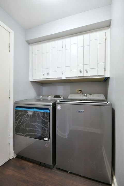 Tiny photo for 9831 S Karlov Avenue, Oak Lawn, IL 60453 (MLS # 12497364)