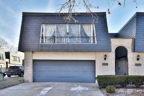 Photo of 9831 S Karlov Avenue, Oak Lawn, IL 60453 (MLS # 12497364)