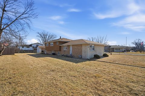 Tiny photo for 10459 S 81st Avenue, Palos Hills, IL 60465 (MLS # 12610520)