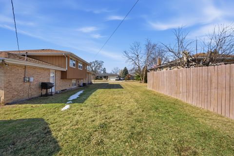 Tiny photo for 10459 S 81st Avenue, Palos Hills, IL 60465 (MLS # 12610520)