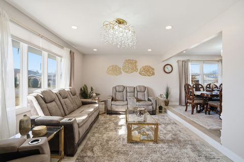 Tiny photo for 10459 S 81st Avenue, Palos Hills, IL 60465 (MLS # 12610520)