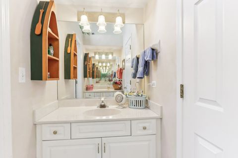 Tiny photo for 22906 N North Woodcrest Lane, Kildeer, IL 60047 (MLS # 12497296)