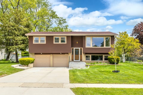 Photo of 1410 W Jo Ann Lane, Addison, IL 60101 (MLS # 12682211)