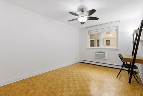Tiny photo for 1310 Maple Avenue #2C, Evanston, IL 60201 (MLS # 12677691)