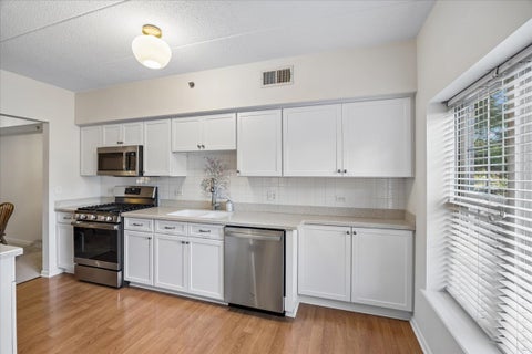 Tiny photo for 1200 S Prospect Avenue #103, Elmhurst, IL 60126 (MLS # 12792374)