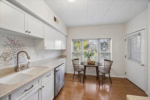Tiny photo for 1200 S Prospect Avenue #103, Elmhurst, IL 60126 (MLS # 12792374)