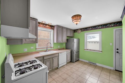 Tiny photo for 2904 W 103rd Street, Chicago, IL 60655 (MLS # 12558635)