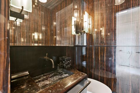 Tiny photo for 261 E Onwentsia Road, Lake Forest, IL 60045 (MLS # 12457563)