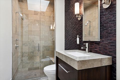 Tiny photo for 261 E Onwentsia Road, Lake Forest, IL 60045 (MLS # 12457563)