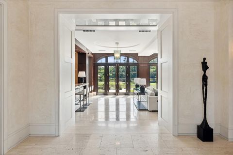 Tiny photo for 261 E Onwentsia Road, Lake Forest, IL 60045 (MLS # 12457563)