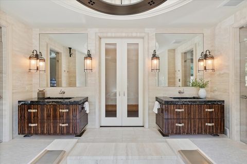 Tiny photo for 261 E Onwentsia Road, Lake Forest, IL 60045 (MLS # 12457563)