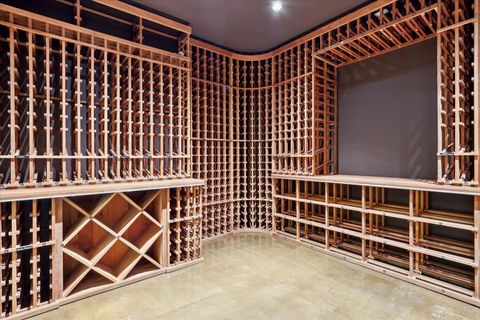 Tiny photo for 261 E Onwentsia Road, Lake Forest, IL 60045 (MLS # 12457563)