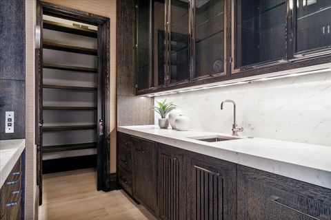 Tiny photo for 261 E Onwentsia Road, Lake Forest, IL 60045 (MLS # 12457563)