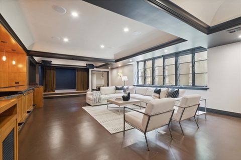 Tiny photo for 261 E Onwentsia Road, Lake Forest, IL 60045 (MLS # 12457563)