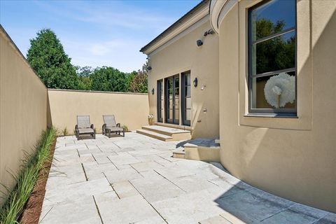 Tiny photo for 261 E Onwentsia Road, Lake Forest, IL 60045 (MLS # 12457563)