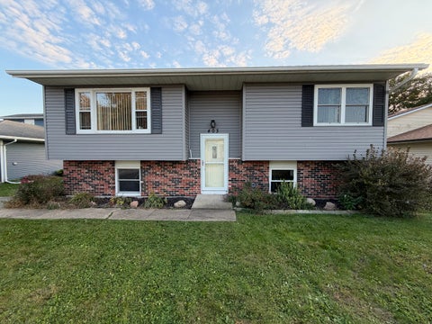 Photo of 403 E 26th Street, Sterling, IL 61081 (MLS # 12792138)