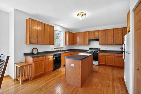 Tiny photo for Hoffman Estates, IL 60010 (MLS # 12507309)