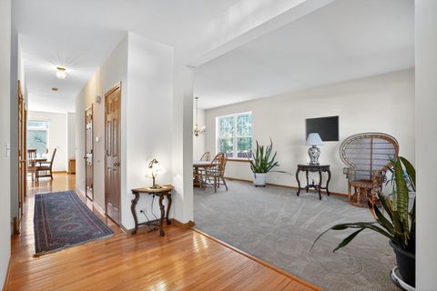 Tiny photo for Hoffman Estates, IL 60010 (MLS # 12507309)