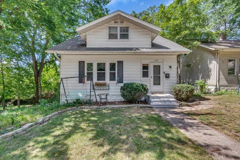 Photo of 4410 14th Street, Rock Island, IL 61201 (MLS # 12742270)