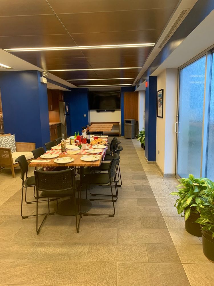 777 N Michigan Avenue 2700-02