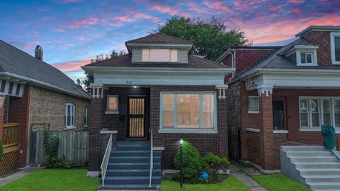 Photo of 7533 S Eberhart Avenue, Chicago, IL 60619 (MLS # 12519363)
