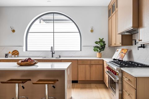 Tiny photo for 2127 W Dickens Avenue, Chicago, IL 60647 (MLS # 12500072)