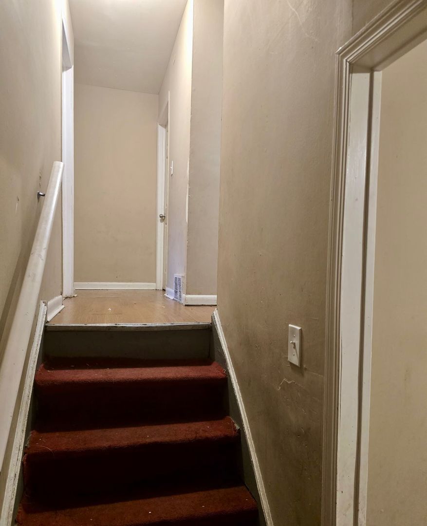 13041 S Eberhart Avenue