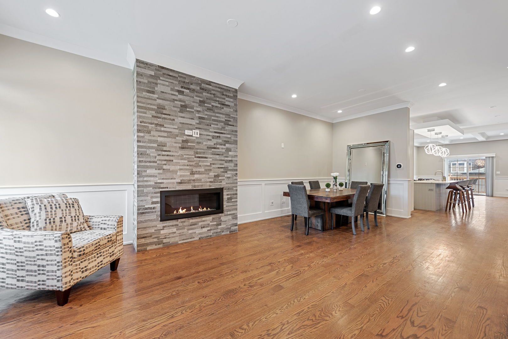 4223 S Wabash Avenue