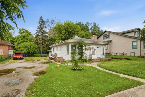 Tiny photo for 2017 Grove Street, Blue Island, IL 60406 (MLS # 12744576)