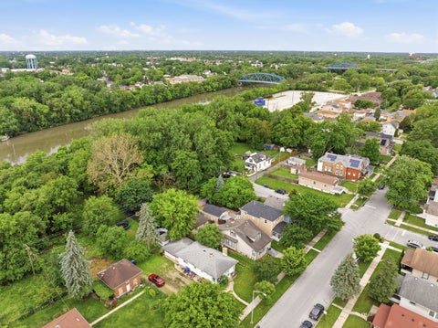 Tiny photo for 2017 Grove Street, Blue Island, IL 60406 (MLS # 12744576)