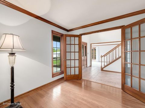Tiny photo for 2S517 Danbury Drive, Glen Ellyn, IL 60137 (MLS # 12619943)