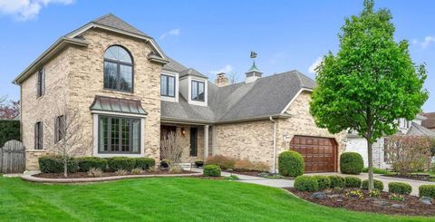 Photo of 2S517 Danbury Drive, Glen Ellyn, IL 60137 (MLS # 12619943)