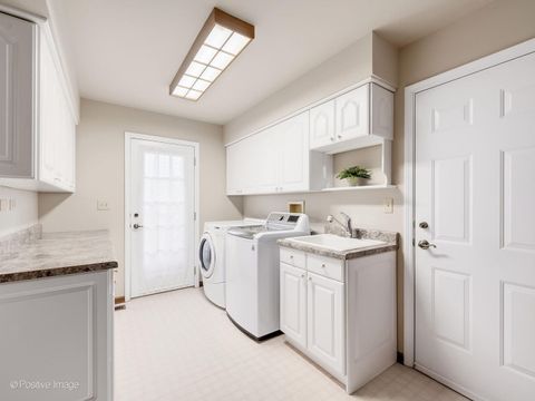 Tiny photo for 2S517 Danbury Drive, Glen Ellyn, IL 60137 (MLS # 12619943)