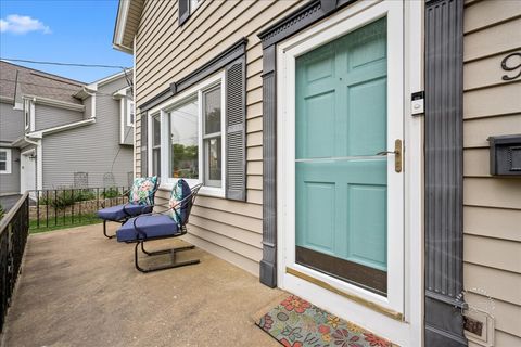 Tiny photo for 907 Illinois Avenue, St. Charles, IL 60174 (MLS # 12466025)