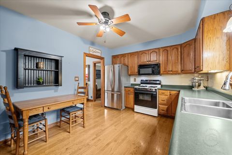 Tiny photo for 907 Illinois Avenue, St. Charles, IL 60174 (MLS # 12466025)