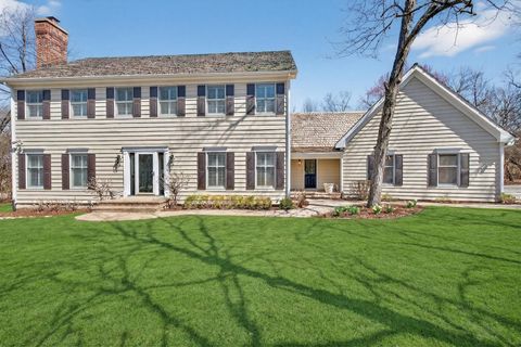 25138 N Pawnee Road Barrington IL 60010